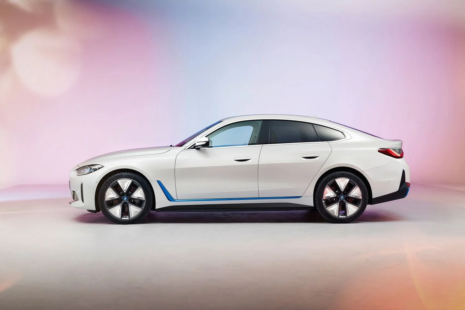 BMW i4 83.9 kWh (340 Hp) eDrive402021 - 2024 thumbnail 9