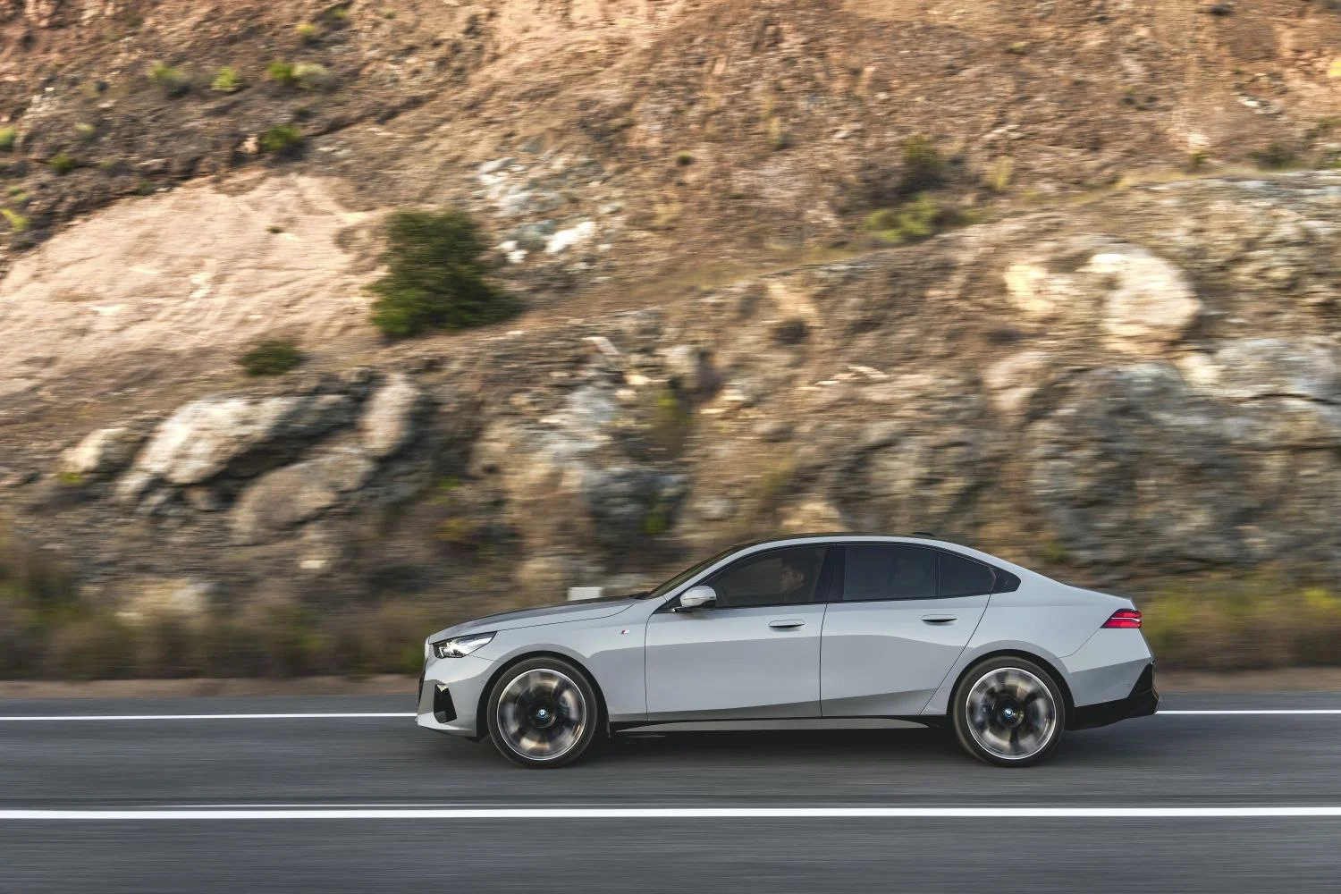 BMW i5 81.2 kWh (340 Hp) eDrive402023 - thumbnail 5