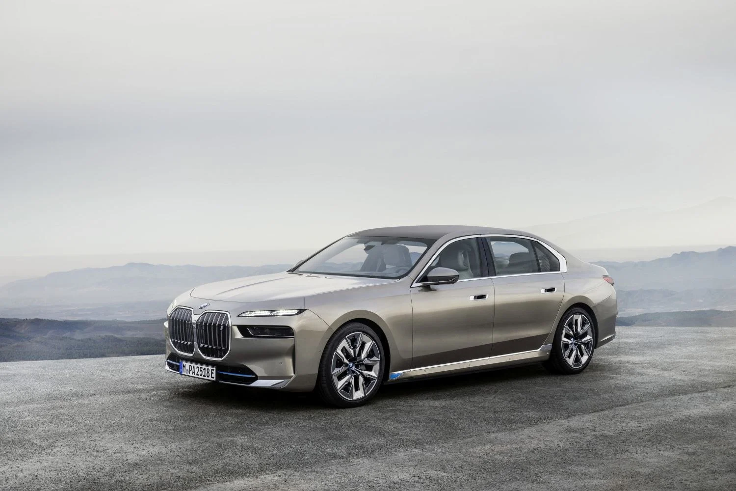 BMW i7 105.7 kWh (455 Hp) eDrive502023 - thumbnail 16