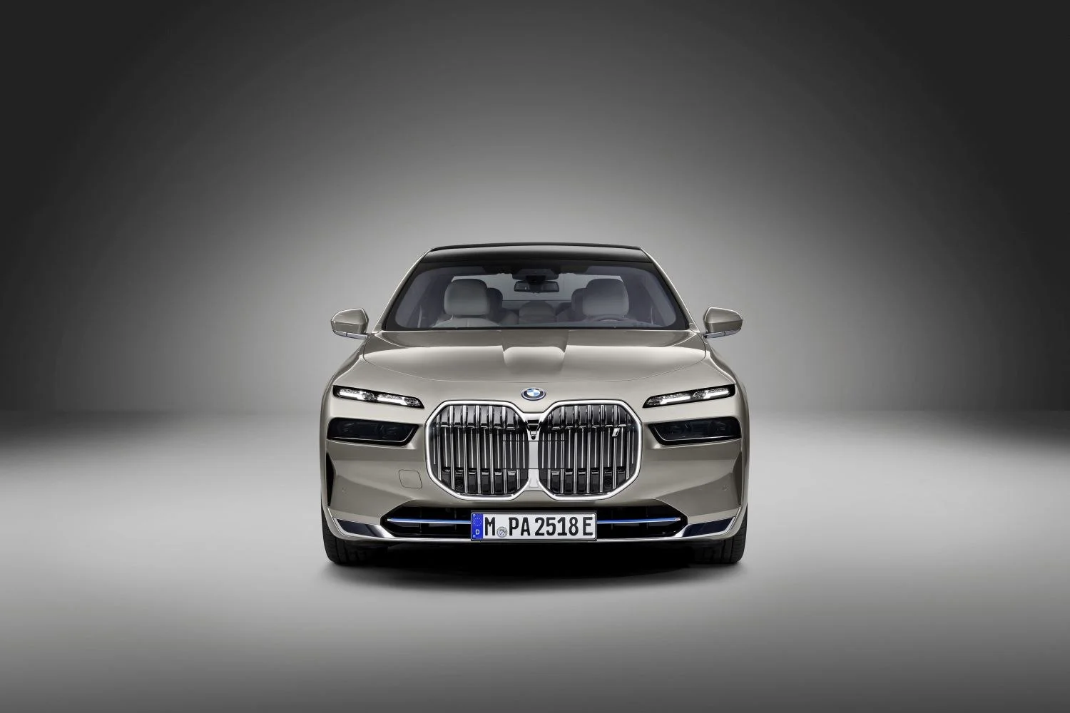 BMW i7 105.7 kWh (455 Hp) eDrive502023 - thumbnail 3