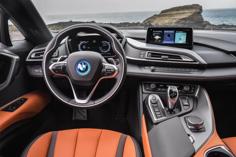 BMW i8 1.5/11.6 kWh (374 Hp) xDrive Automatic2017 - 2018 thumbnail 4
