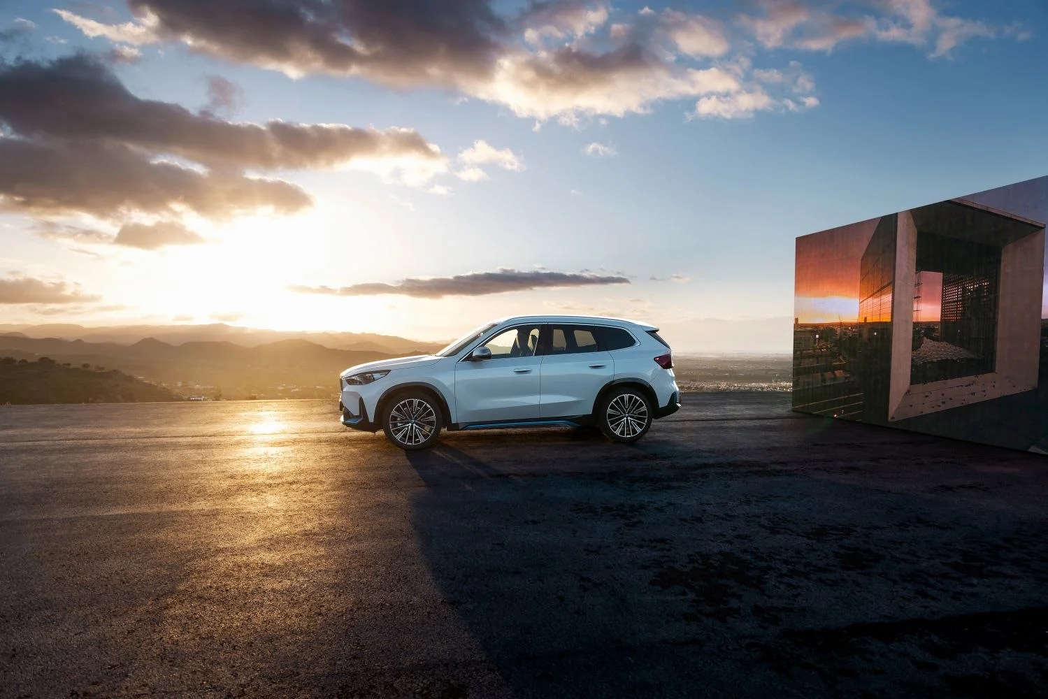 BMW iX1 66.5 kWh (204 Hp) eDrive202023 - thumbnail 12