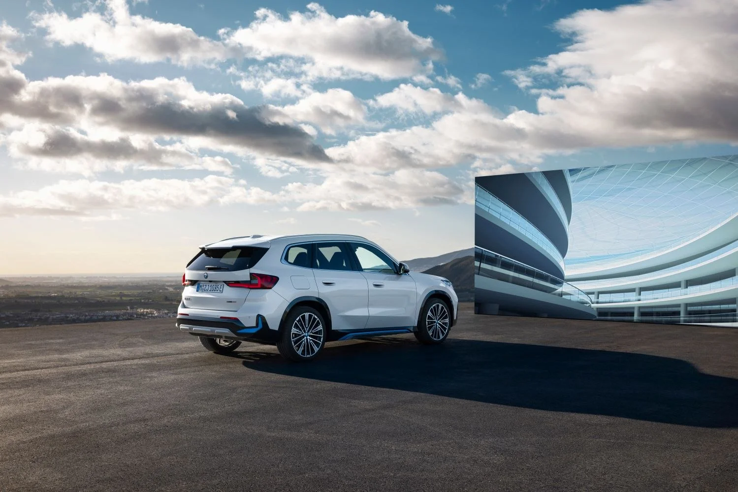 BMW iX1 66.5 kWh (204 Hp) eDrive202023 - thumbnail 14