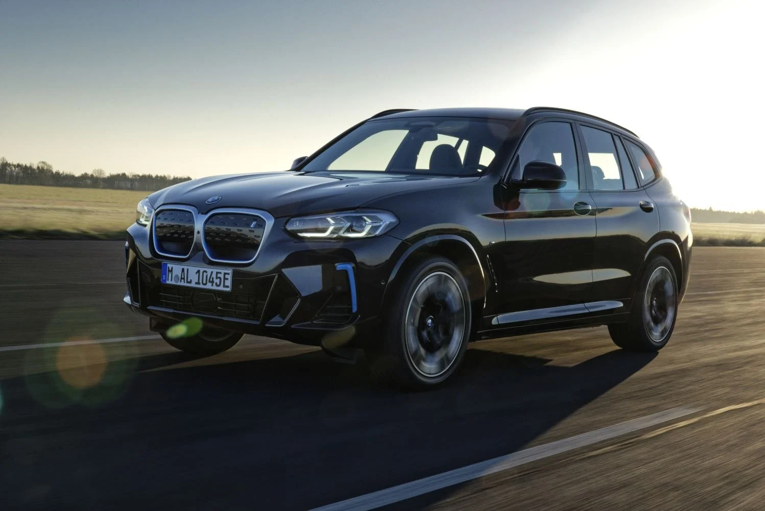 BMW iX3 80 kWh (286 Hp)2021 - thumbnail 2