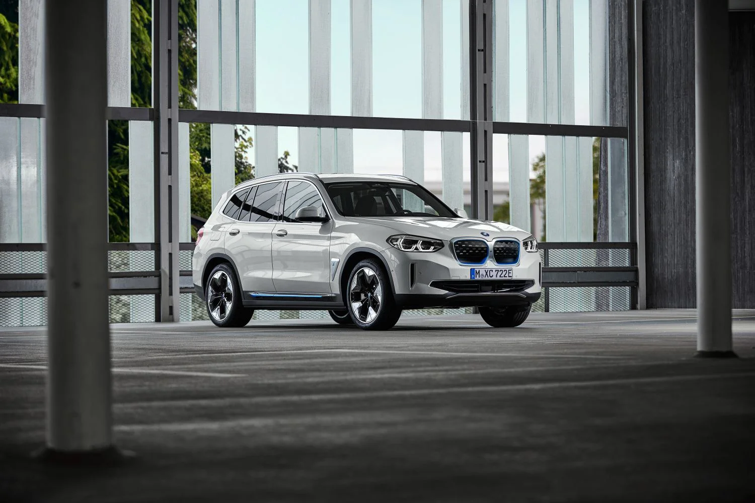 BMW iX3 80 kWh (286 Hp)2020 - 2021 thumbnail 16