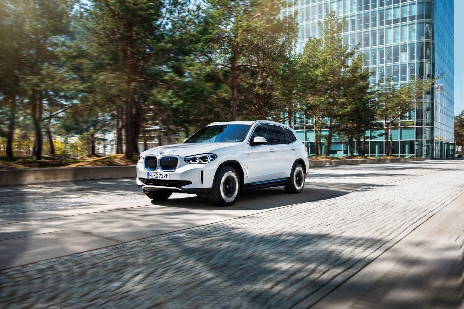 BMW iX3 80 kWh (286 Hp)2020 - 2021 thumbnail 9