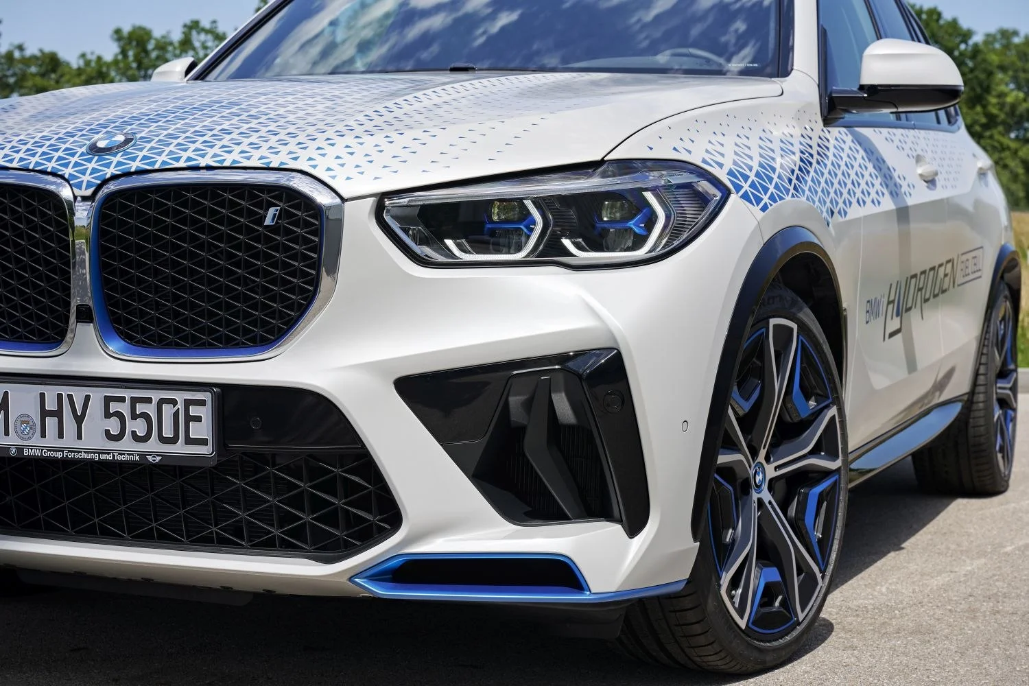 BMW iX5 BMW iX5 Hydrogen thumbnail 7