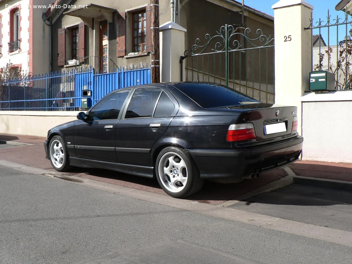 BMW M3 3.0 (240 Hp)1994 - 1996 thumbnail 5