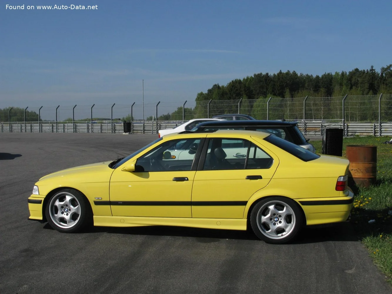 BMW M3 3.0 (240 Hp)1994 - 1996 thumbnail 9