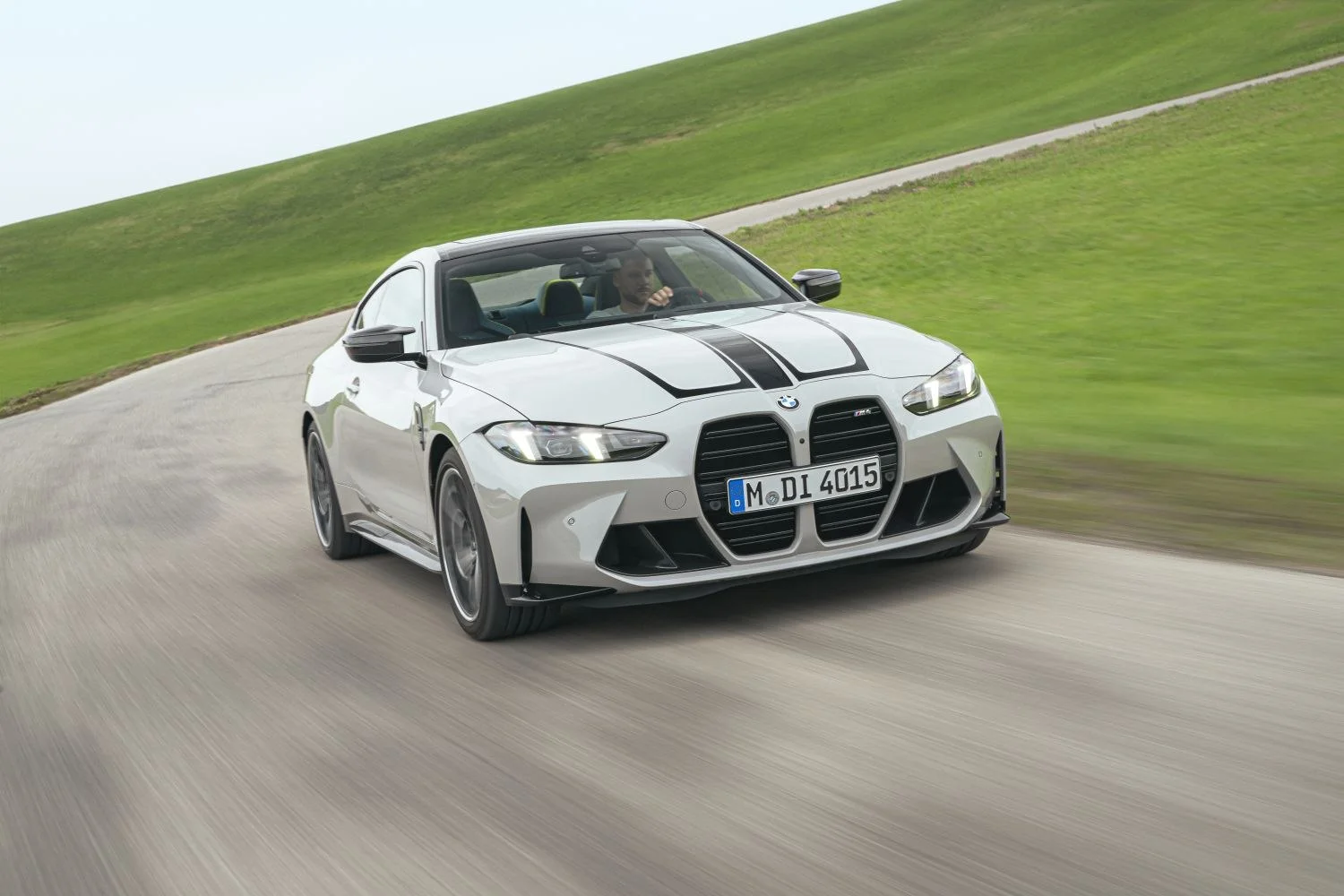 BMW M4 3.0 (480 Hp)2024 - thumbnail 6