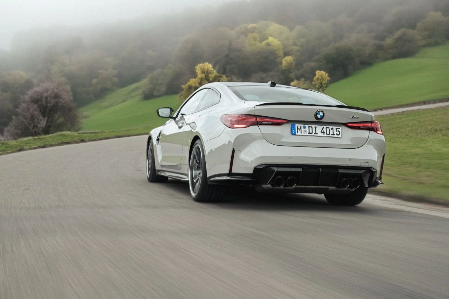 BMW M4 3.0 (480 Hp)2024 - thumbnail 7