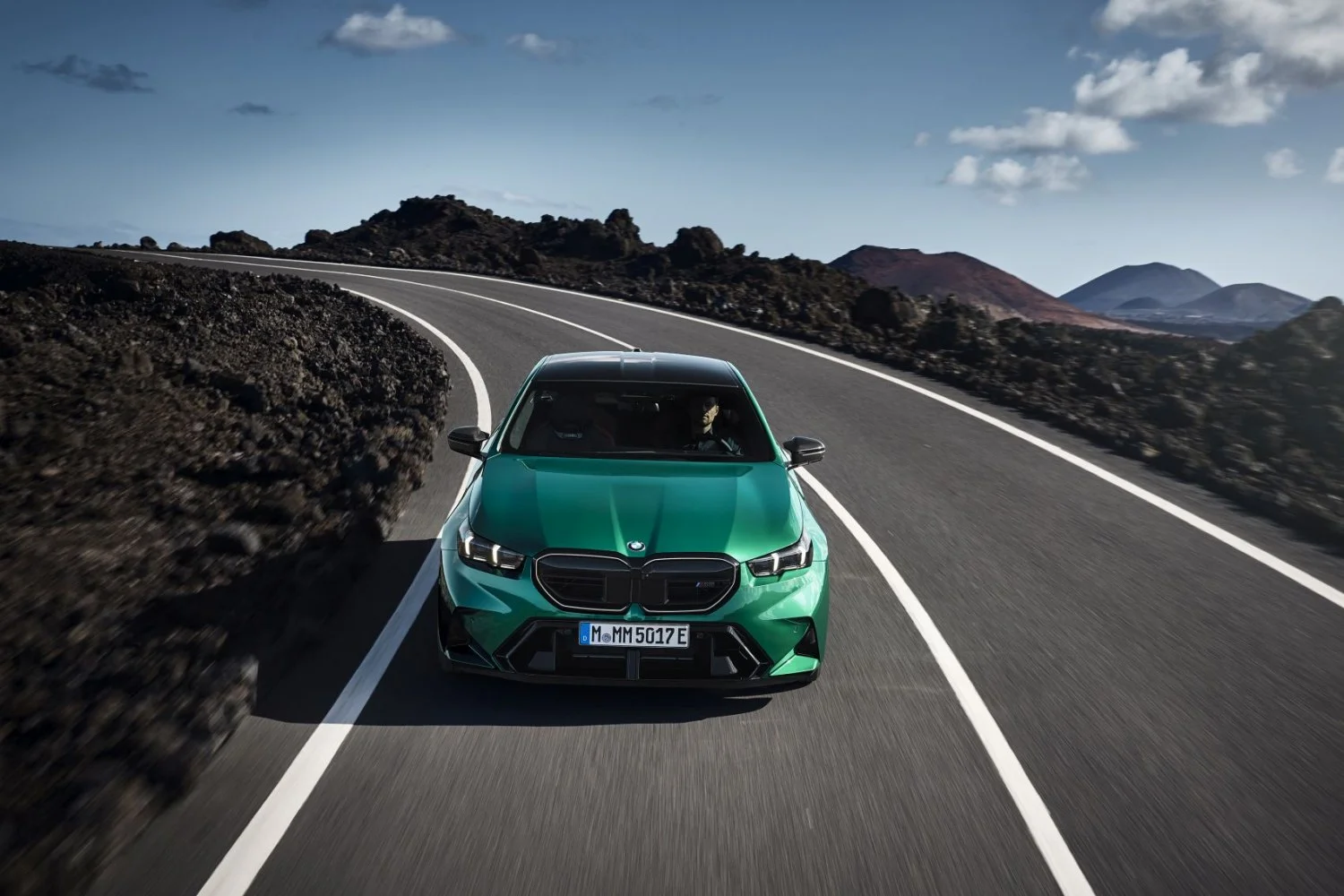 BMW M5 4.4 V8 (727 Hp) Plug-in Hybrid M xDrive M Steptronic2024 - thumbnail 9