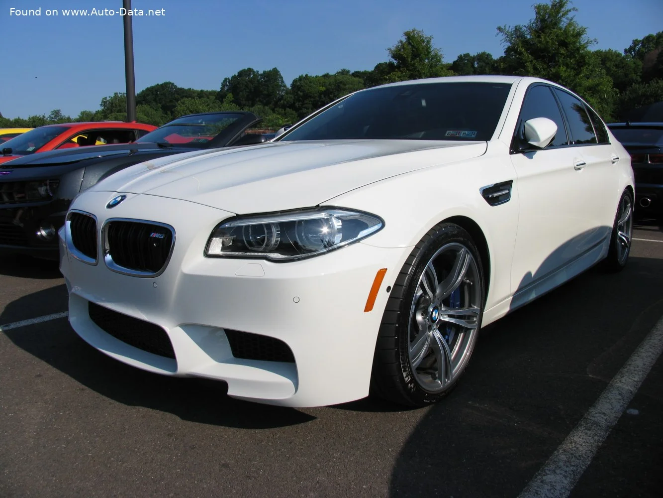 BMW M5 4.4 V8 (560 Hp)2013 - 2016 thumbnail 16