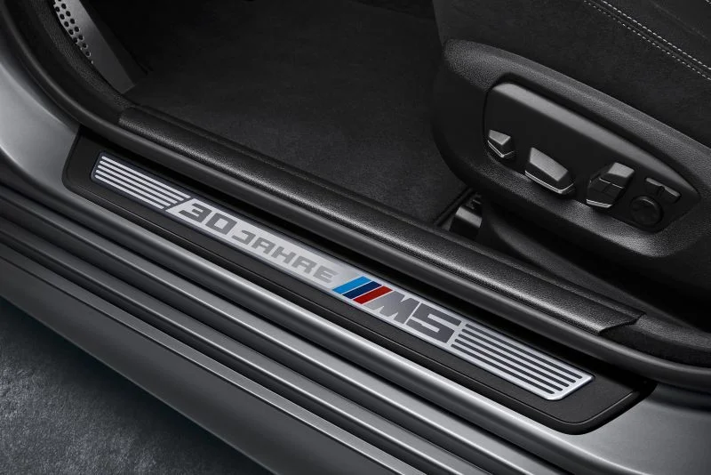 BMW M5 4.4 V8 (560 Hp)2013 - 2016 thumbnail 5