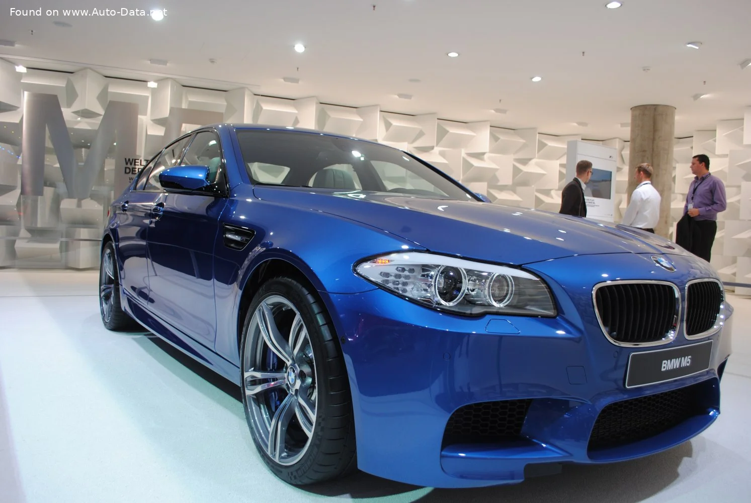 BMW M5 4.4 V8 (560 Hp)2012 - 2013 thumbnail 2
