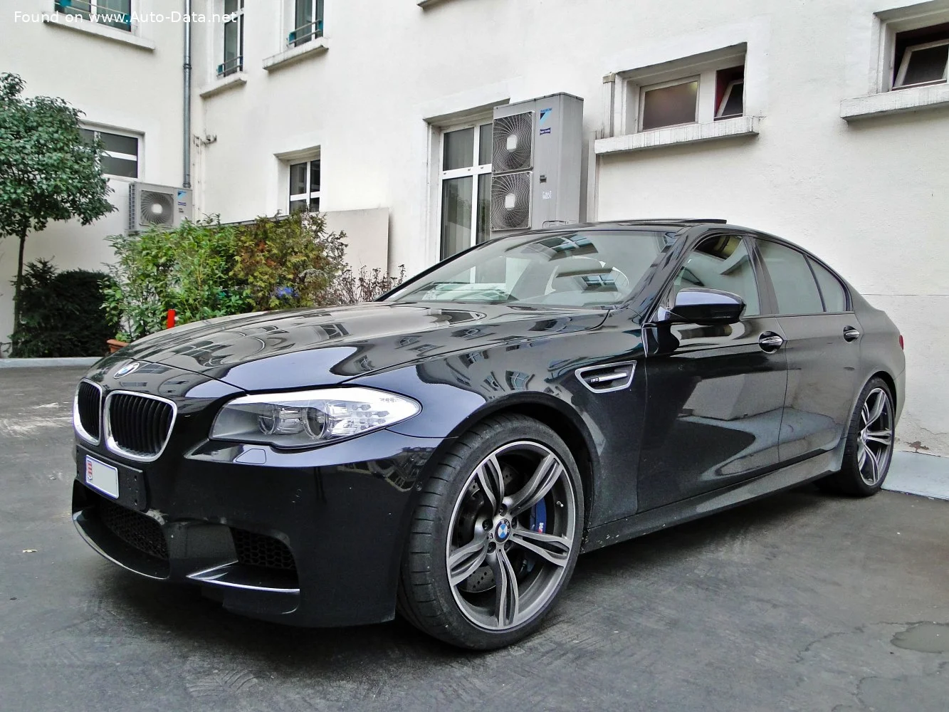BMW M5 4.4 V8 (560 Hp)2012 - 2013 thumbnail 13