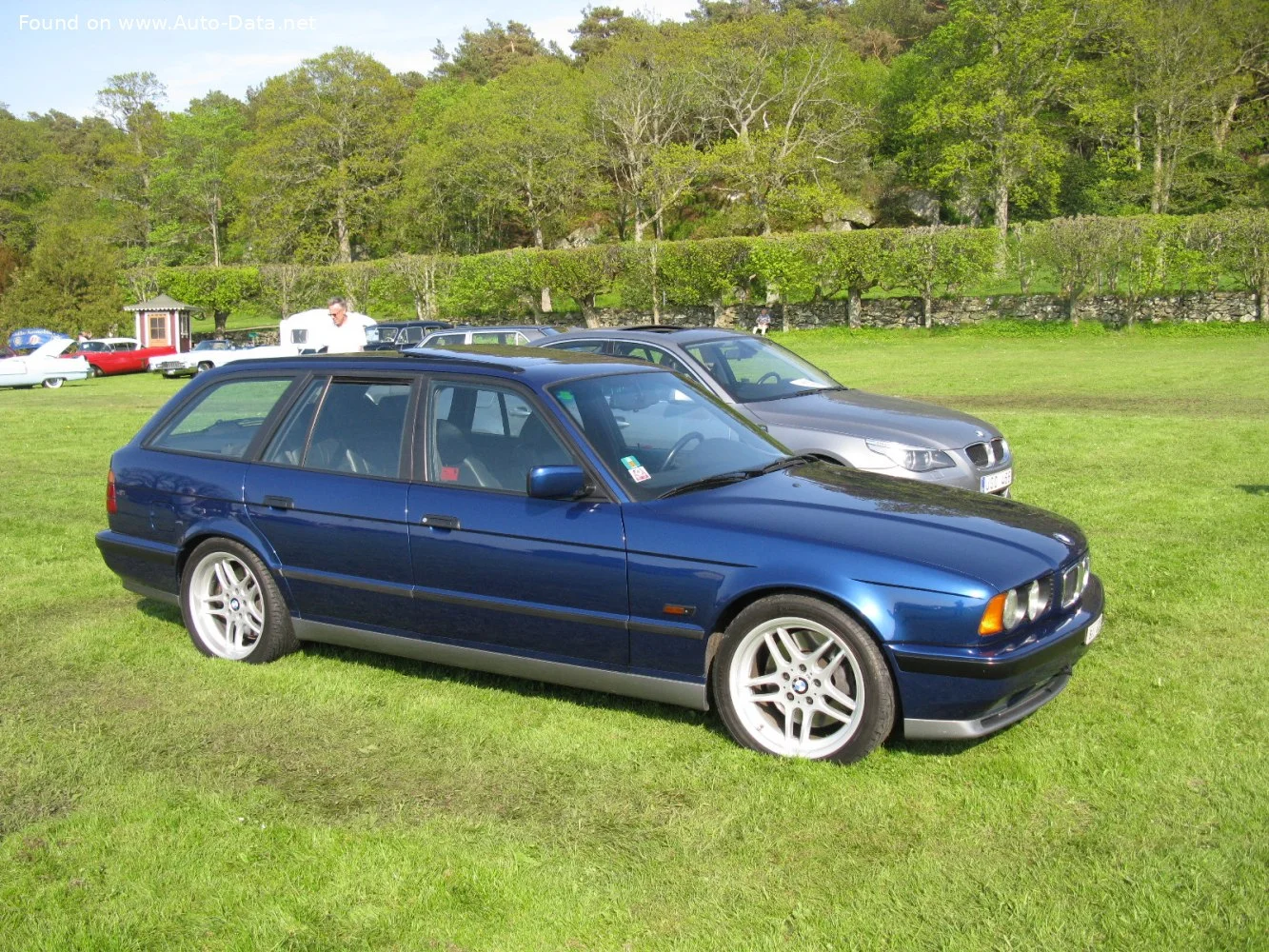 BMW M5 3.8 (340 Hp) Manual 5-speed1992 - 1994 thumbnail 6