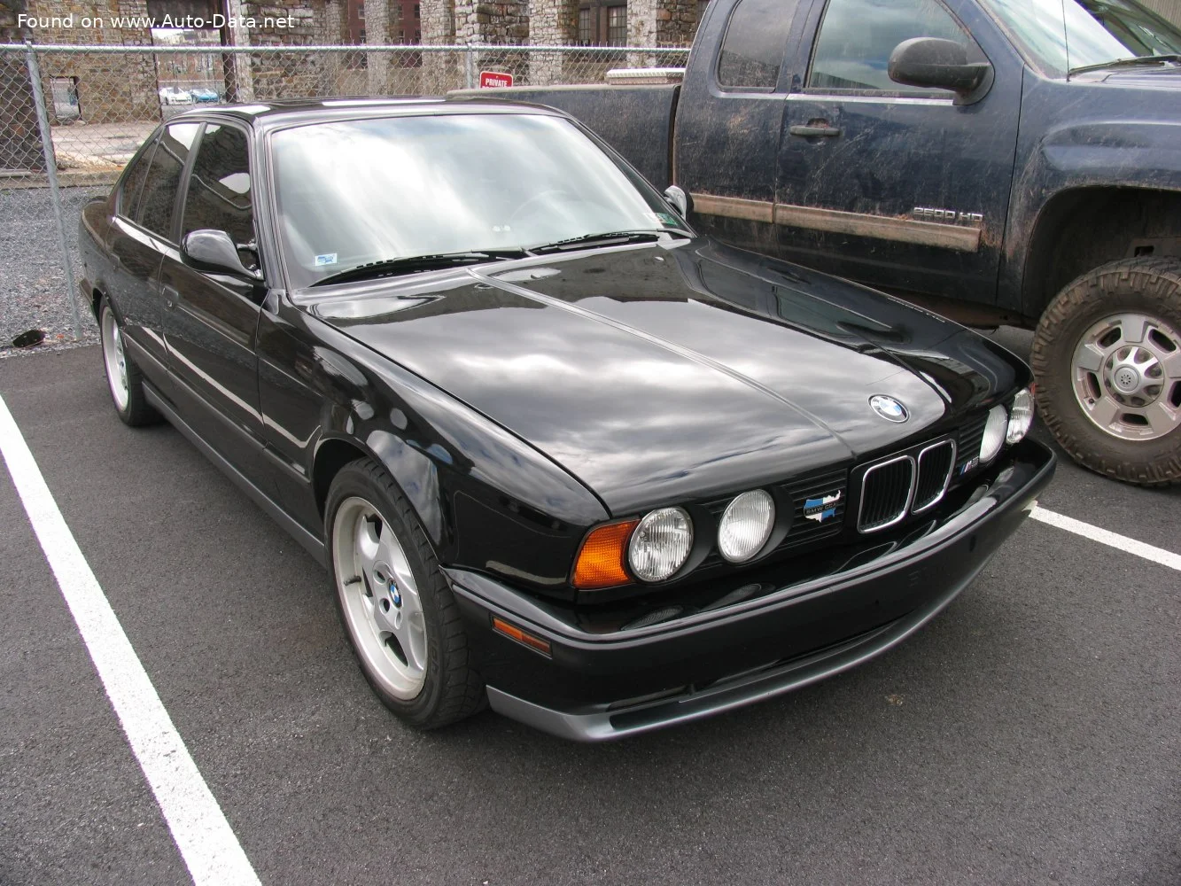 BMW M5 3.5 (315 Hp)1988 - 1991 thumbnail 3