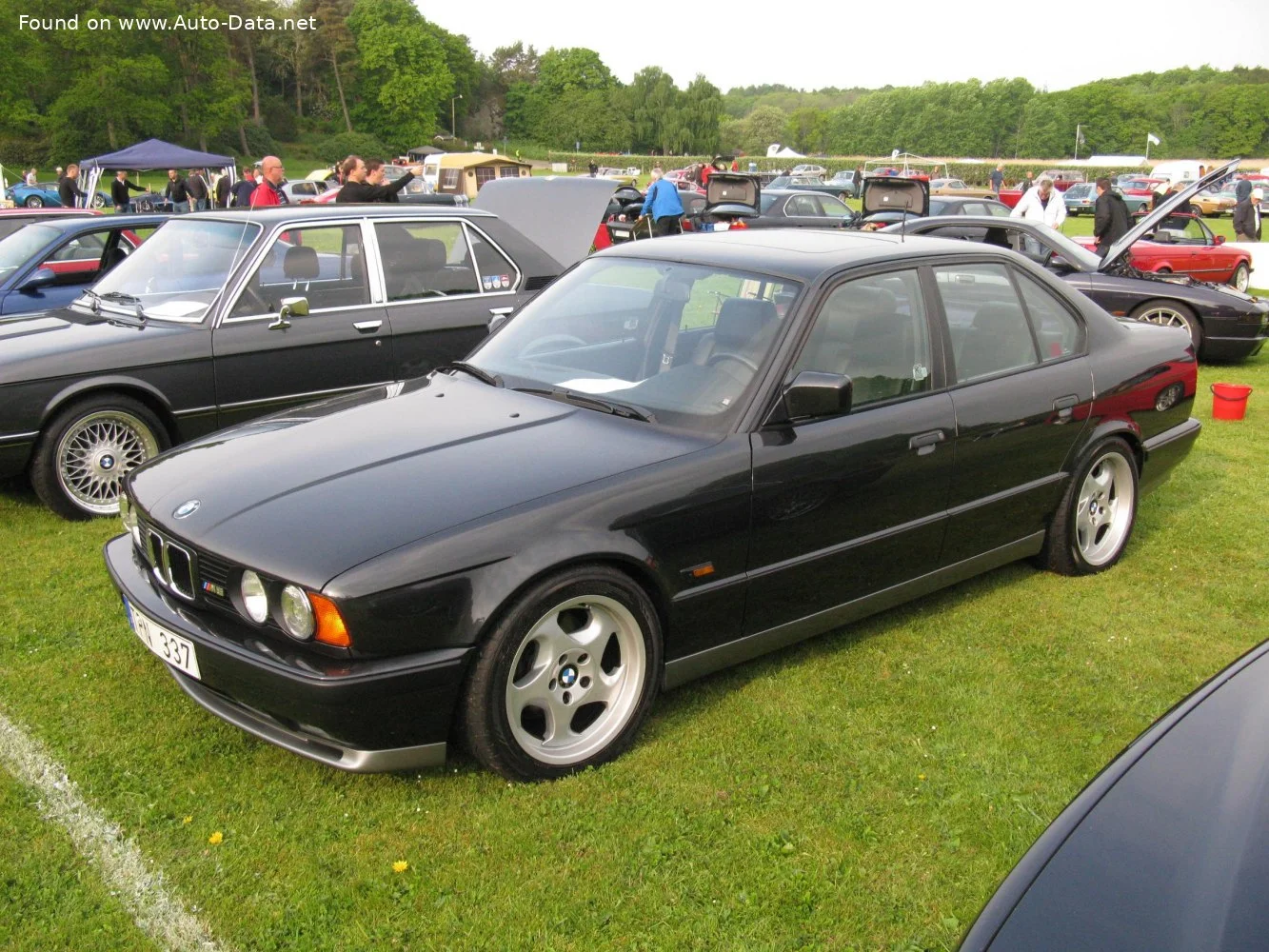 BMW M5 3.5 (315 Hp)1988 - 1991 thumbnail 4