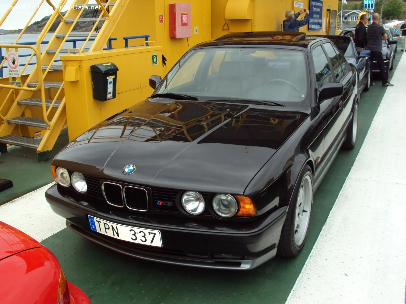 BMW M5 3.5 (315 Hp)1988 - 1991 thumbnail 6