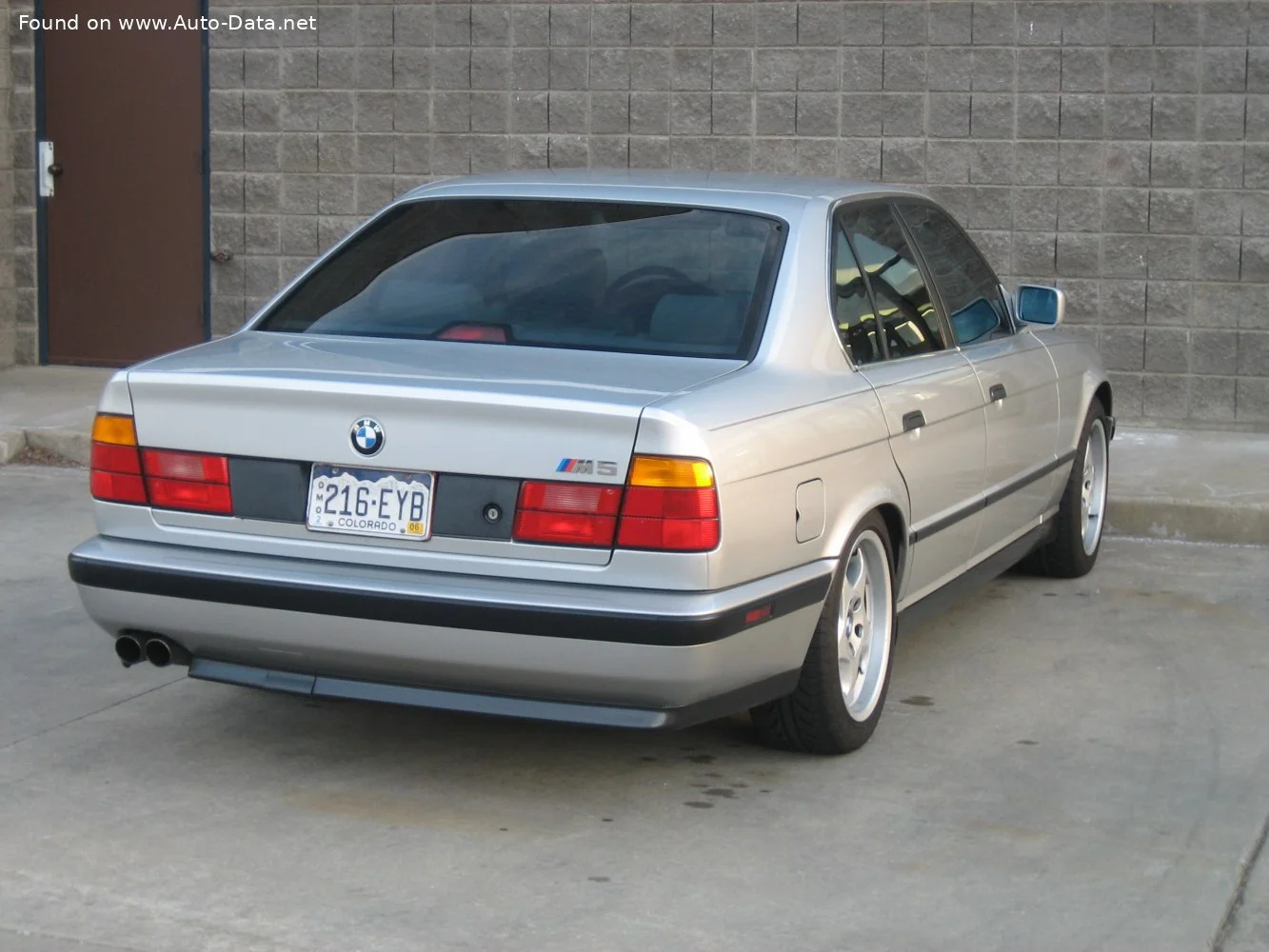 BMW M5 3.5 (315 Hp)1988 - 1991 thumbnail 10