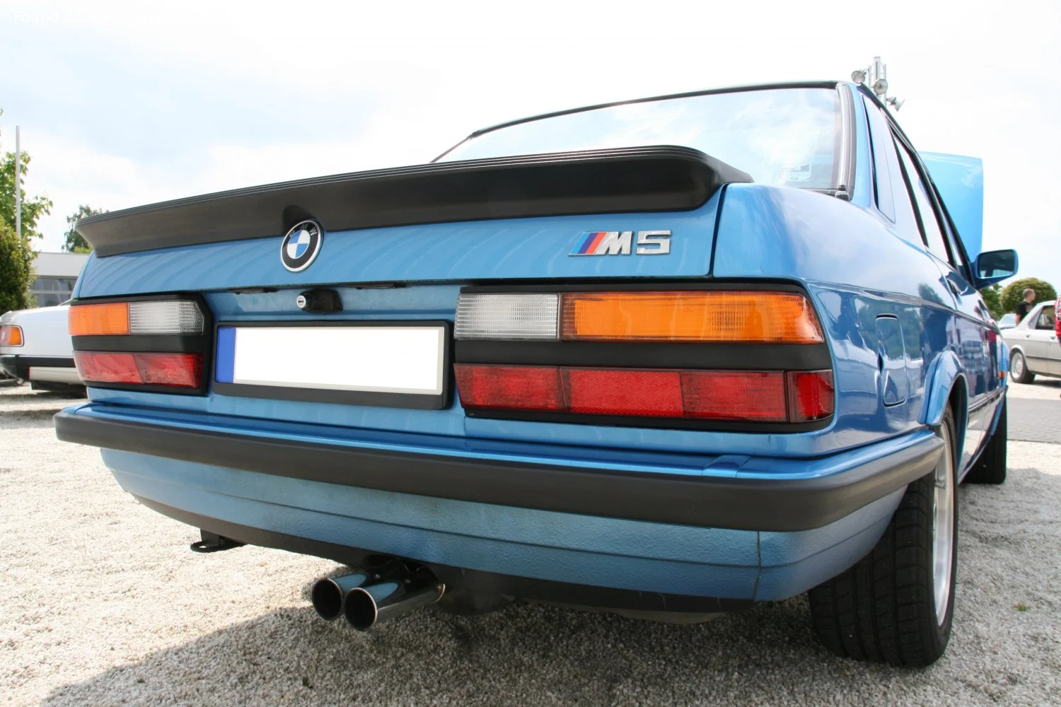 BMW M5 3.5 (286 Hp)1985 - 1987 thumbnail 2