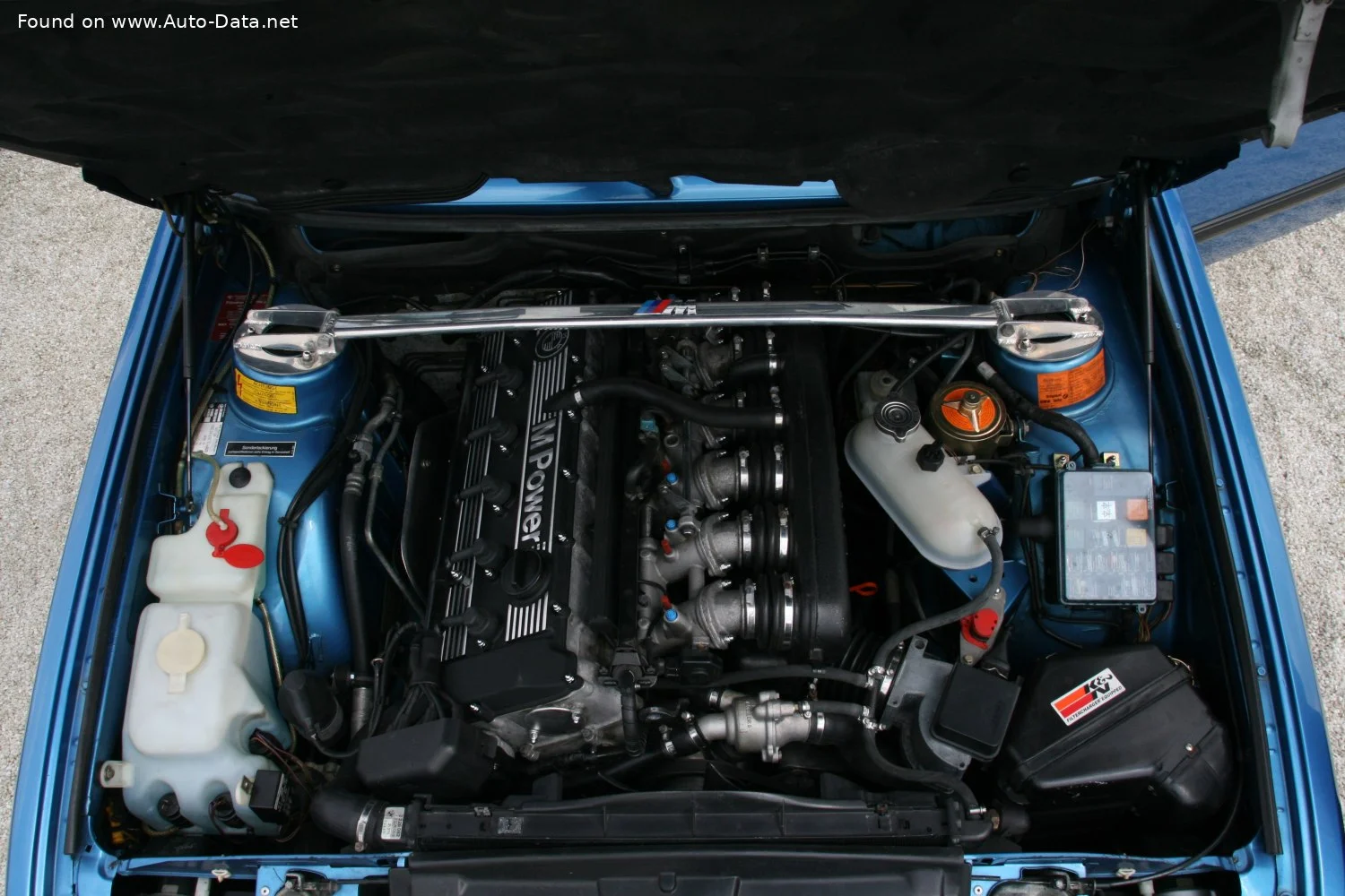 BMW M5 3.5 (286 Hp)1985 - 1987 thumbnail 3