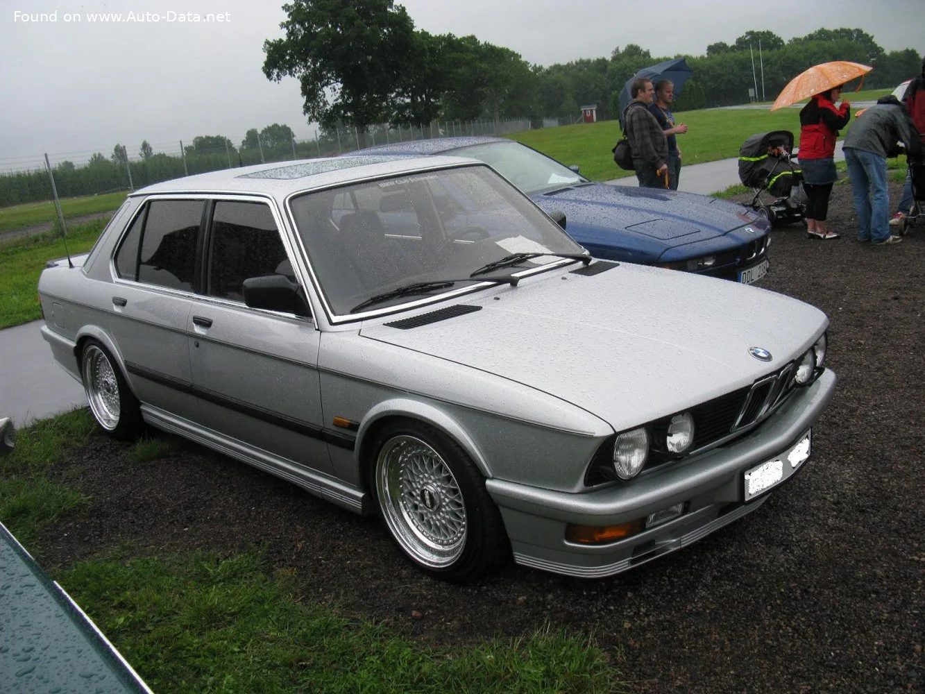 BMW M5 3.5 (286 Hp)1985 - 1987 thumbnail 7