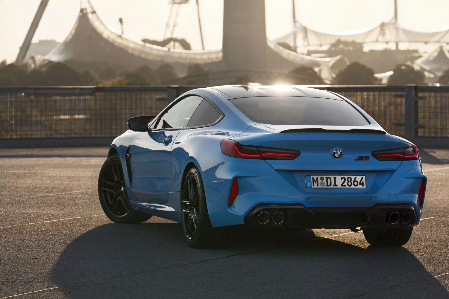 BMW M8 Competition 4.4 V8 (625 Hp) xDrive Steptronic Sport2022 - thumbnail 5