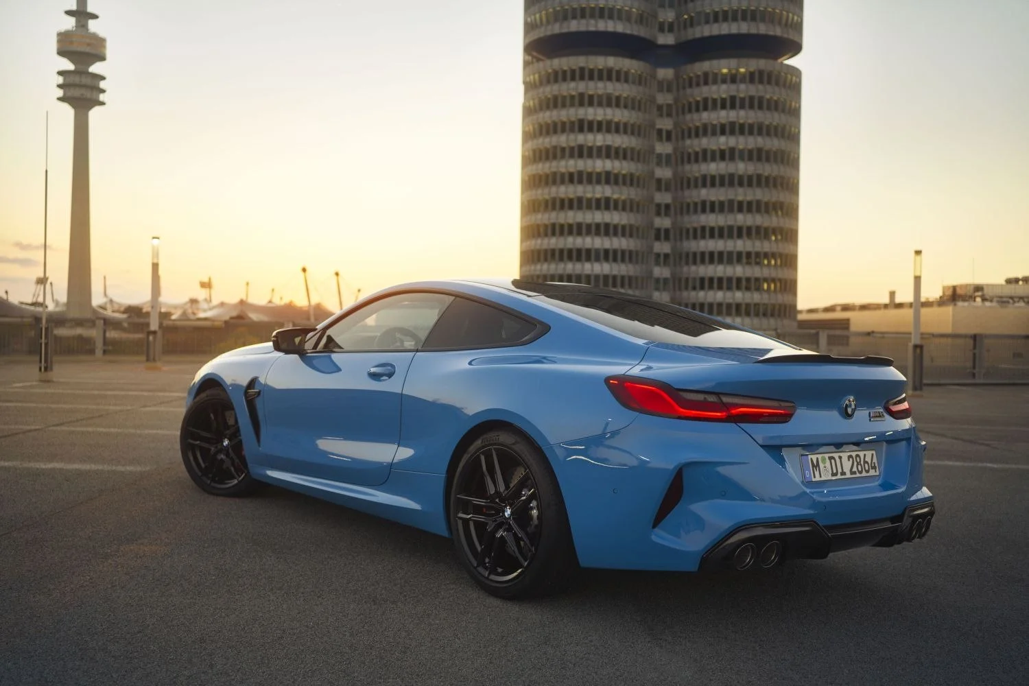 BMW M8 Competition 4.4 V8 (625 Hp) xDrive Steptronic Sport2022 - thumbnail 6