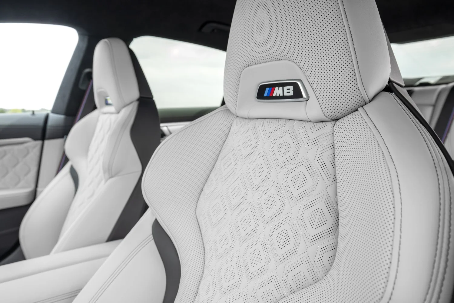 BMW M8 4.4 V8 (600 Hp) xDrive Steptronic2019 - 2022 thumbnail 17