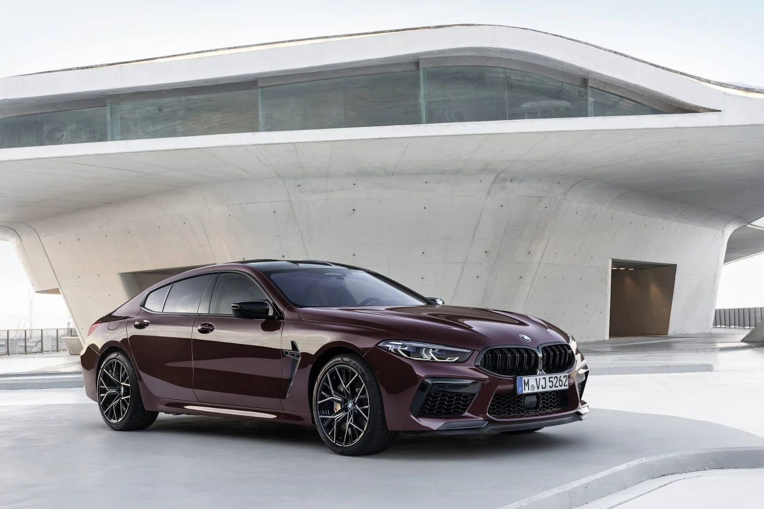 BMW M8 4.4 V8 (600 Hp) xDrive Steptronic2019 - 2022 thumbnail 5