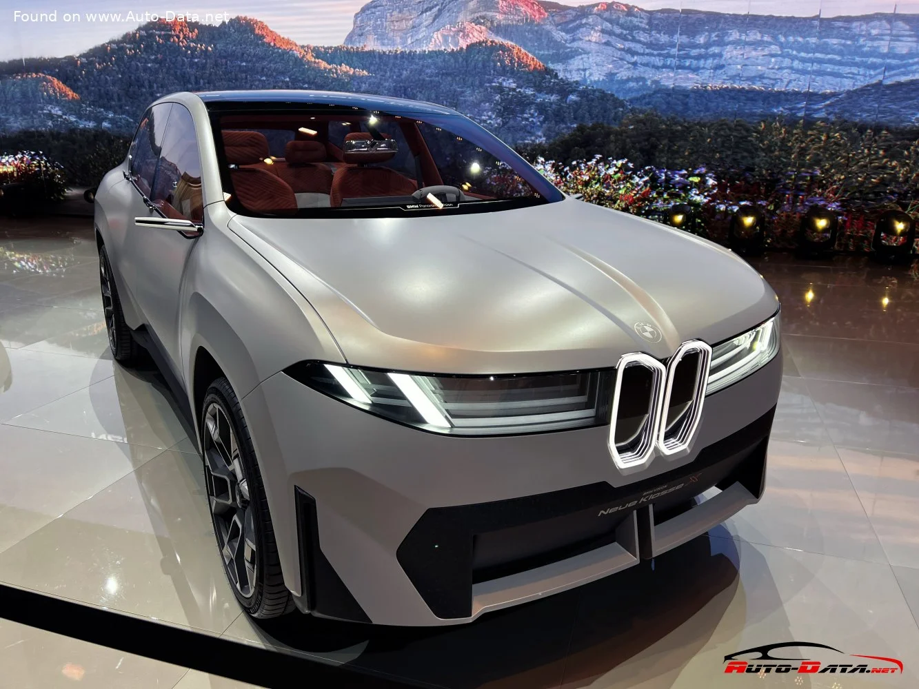 BMW Vision Neue Klasse X BMW Vision Neue Klasse X thumbnail 8