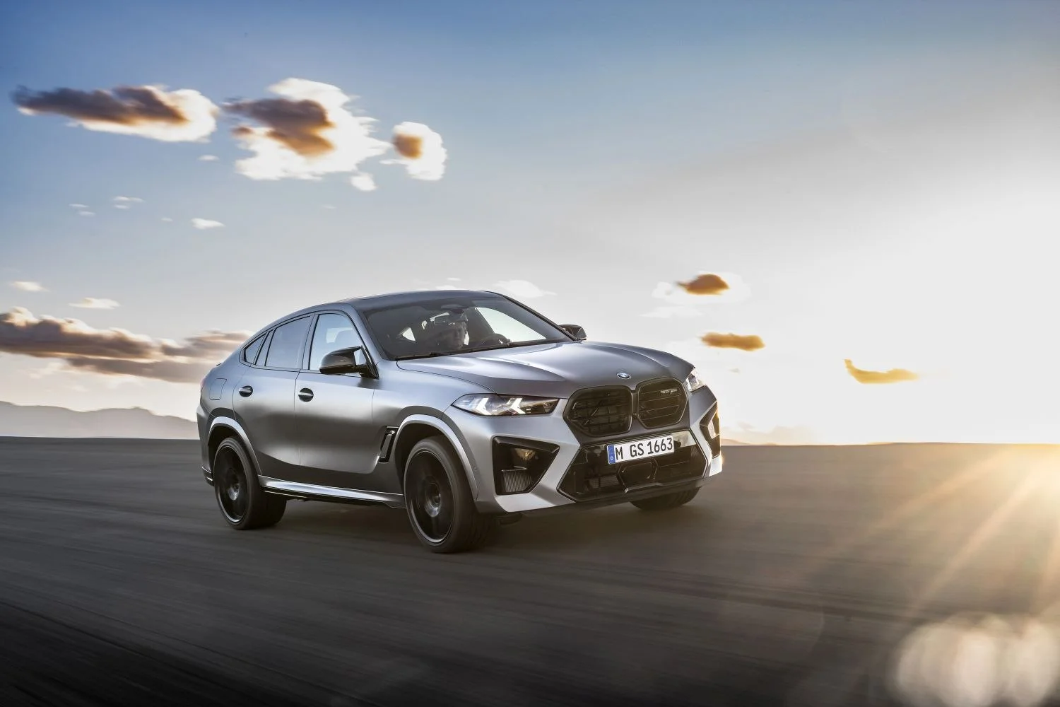 BMW X6 M Competition 4.4 V8 (625 Hp) Mild Hybrid M xDrive M Steptronic2023 - thumbnail 2