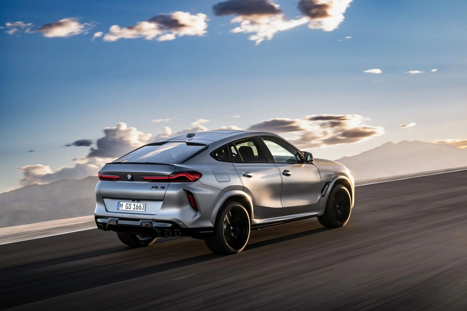 BMW X6 M Competition 4.4 V8 (625 Hp) Mild Hybrid M xDrive M Steptronic2023 - thumbnail 6