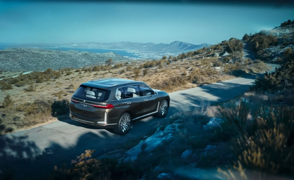 BMW X7 BMW X7 (Concept) thumbnail 5