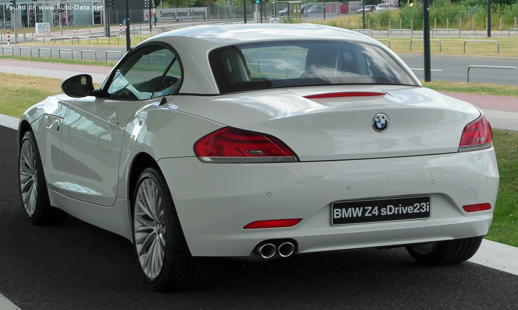 BMW Z4 20i (184 Hp) sDrive2011 - 2013 thumbnail 2
