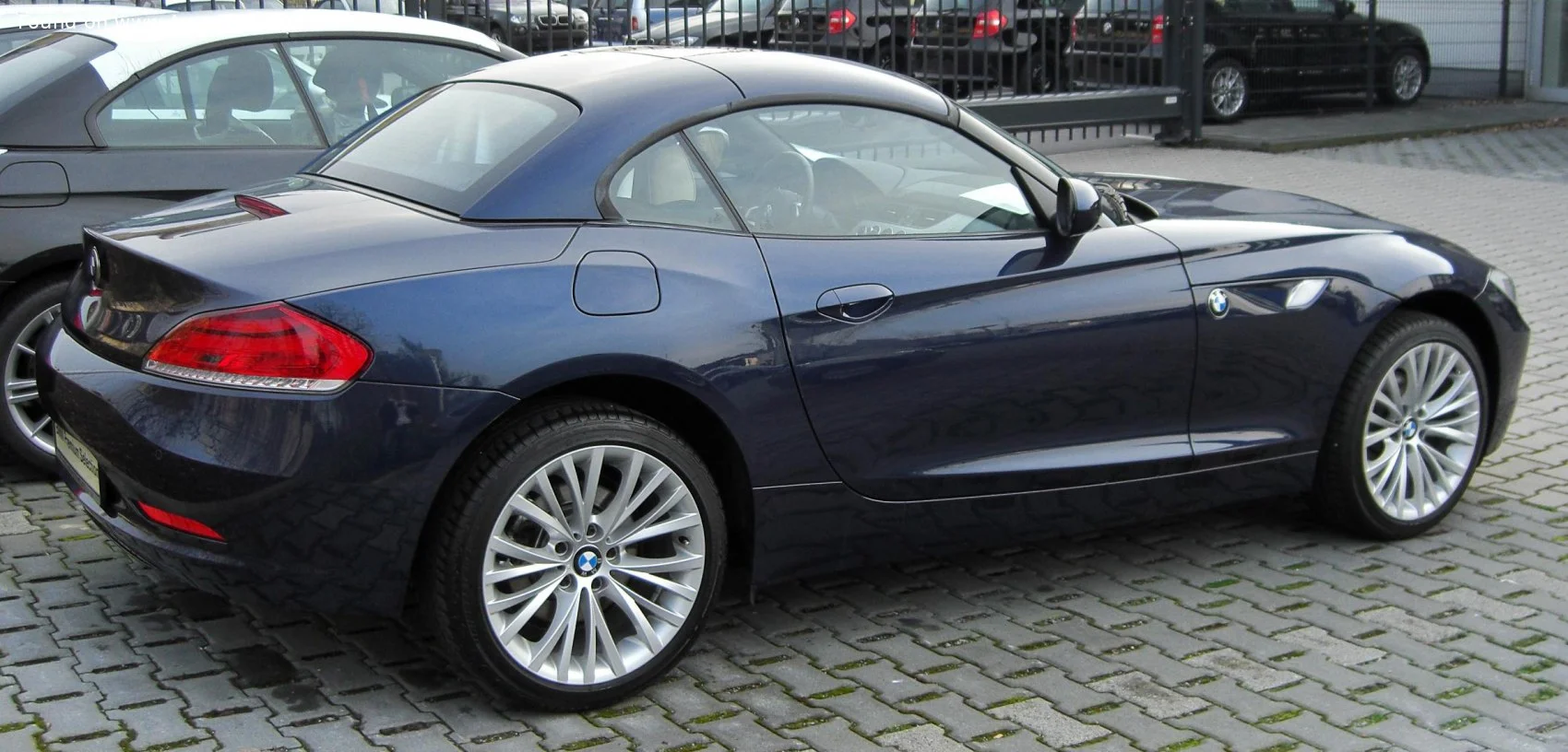 BMW Z4 20i (184 Hp) sDrive2011 - 2013 thumbnail 9