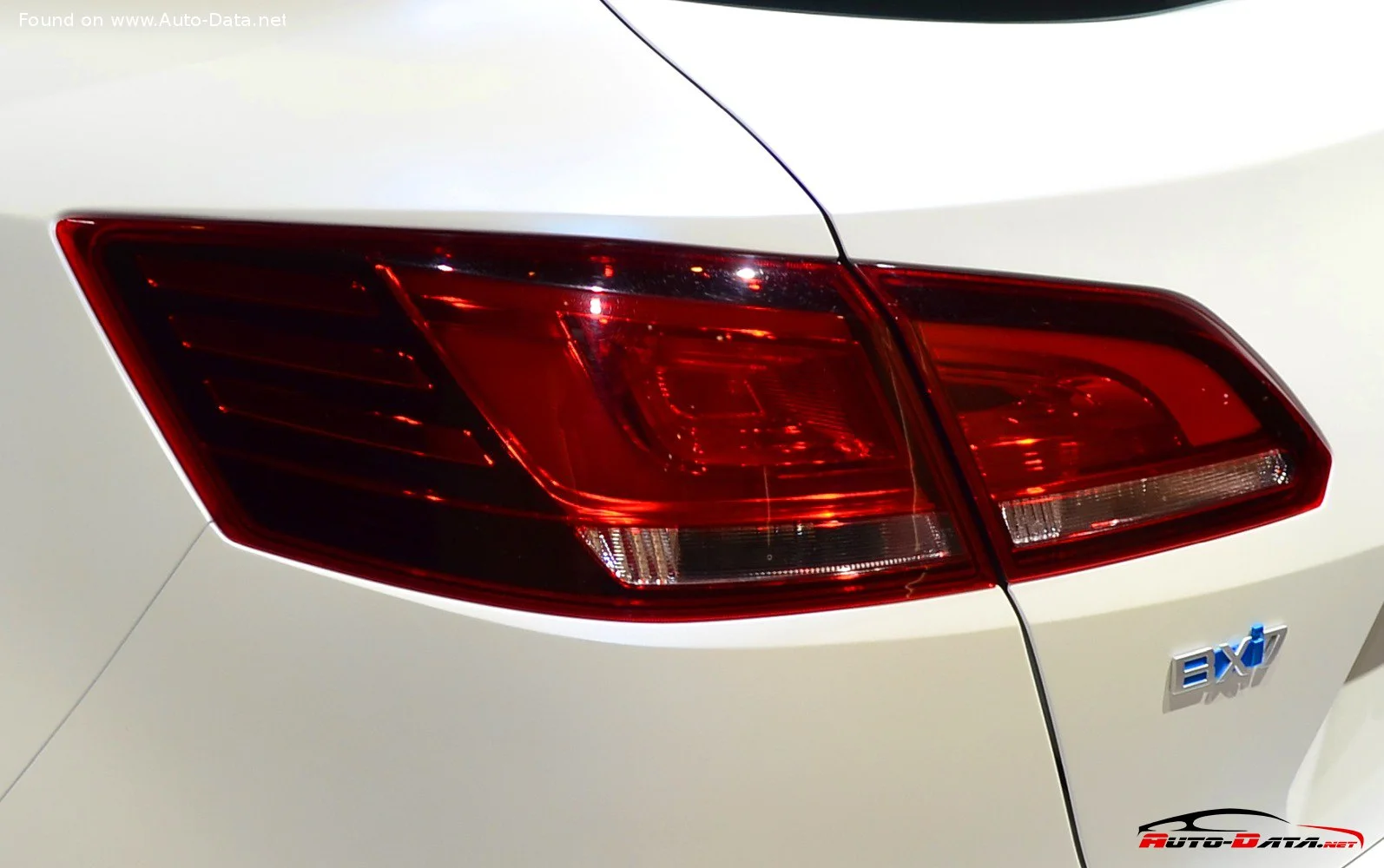 Borgward BXi7 Electric (272 Hp) AWD2018 - 2018 thumbnail 15