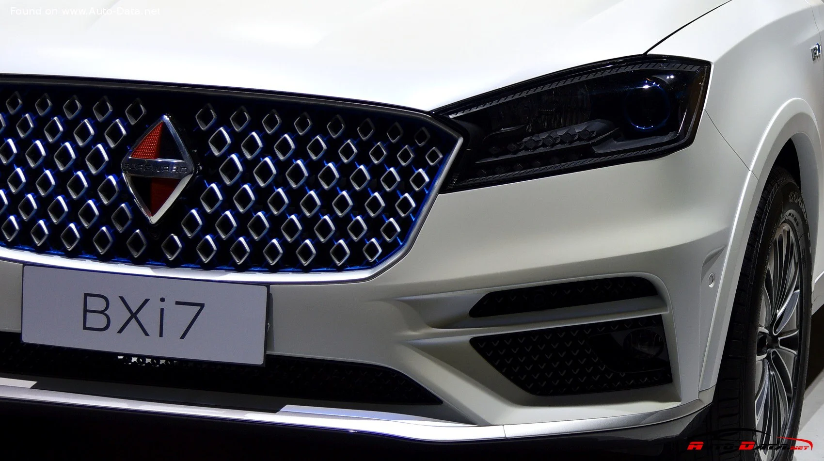 Borgward BXi7 Electric (272 Hp) AWD2018 - 2018 thumbnail 5