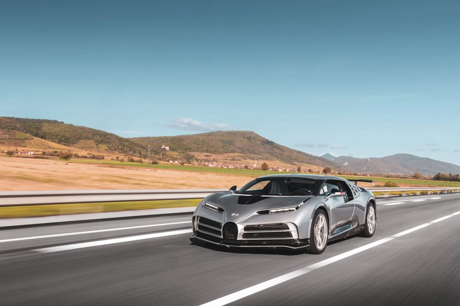 Bugatti Centodieci 8.0 W16 (1600 Hp) AWD DSG2022 - 2022 thumbnail 12
