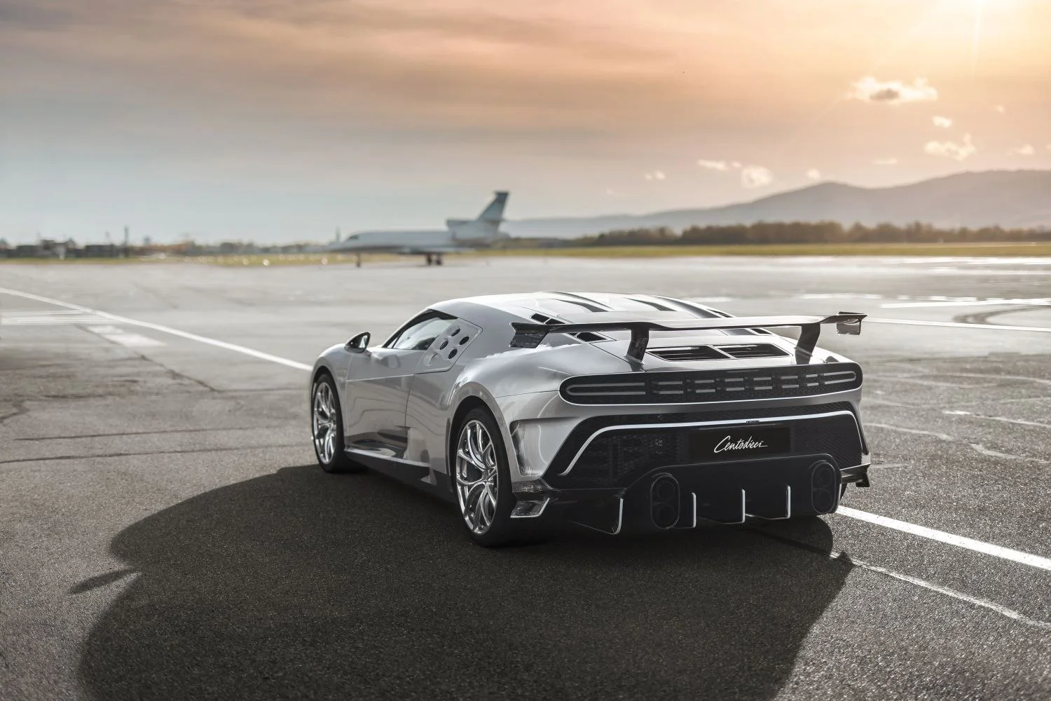 Bugatti Centodieci 8.0 W16 (1600 Hp) AWD DSG2022 - 2022 thumbnail 18
