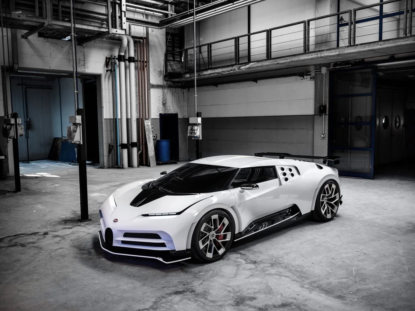 Bugatti Centodieci 8.0 W16 (1600 Hp) AWD DSG2022 - 2022 thumbnail 7