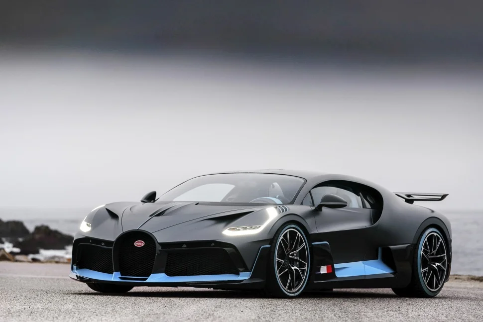 Bugatti Divo 8.0 W16 (1500 Hp) AWD DSG2018 - - 1