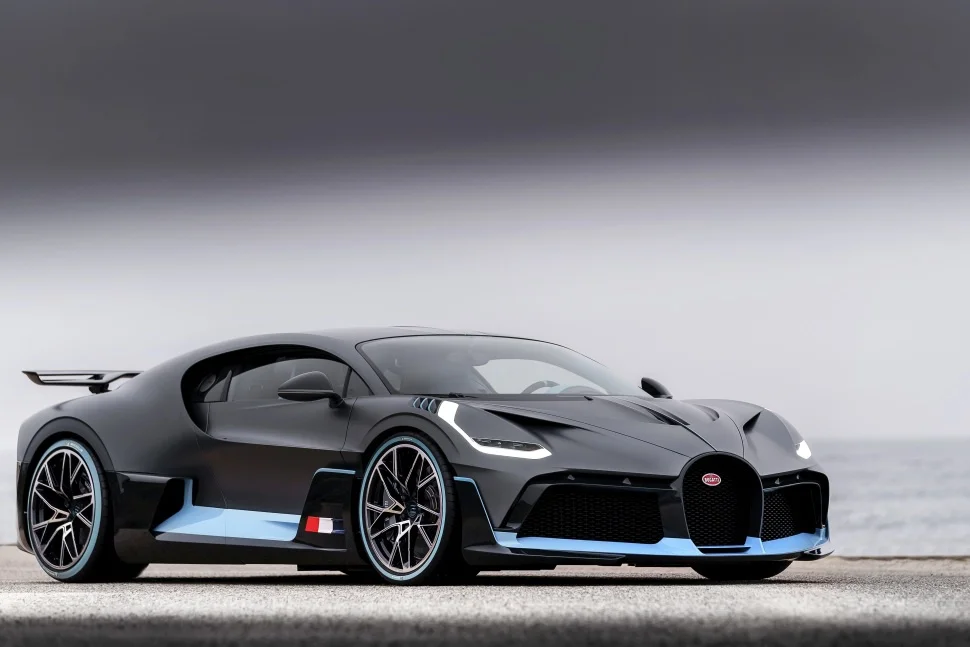 Bugatti Divo 8.0 W16 (1500 Hp) AWD DSG2018 - thumbnail 2