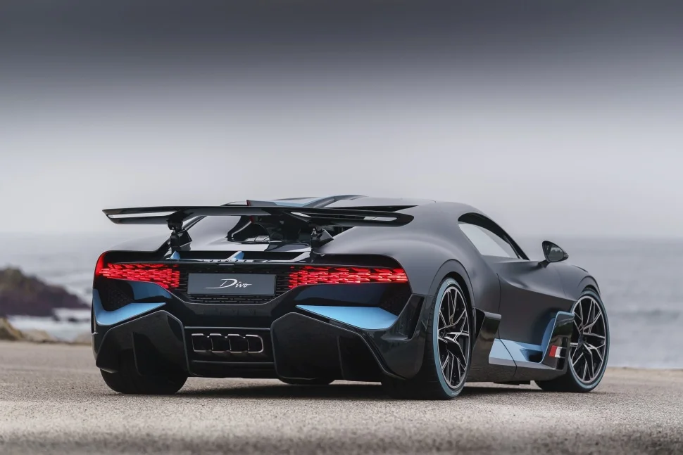 Bugatti Divo 8.0 W16 (1500 Hp) AWD DSG2018 - thumbnail 3