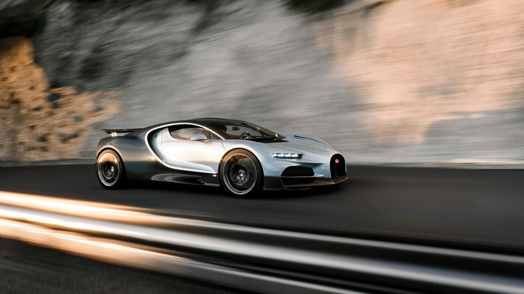 Bugatti Tourbillon 8.3 V16 (1800 Hp) Plug-in Hybrid AWD DCT2026 - thumbnail 2