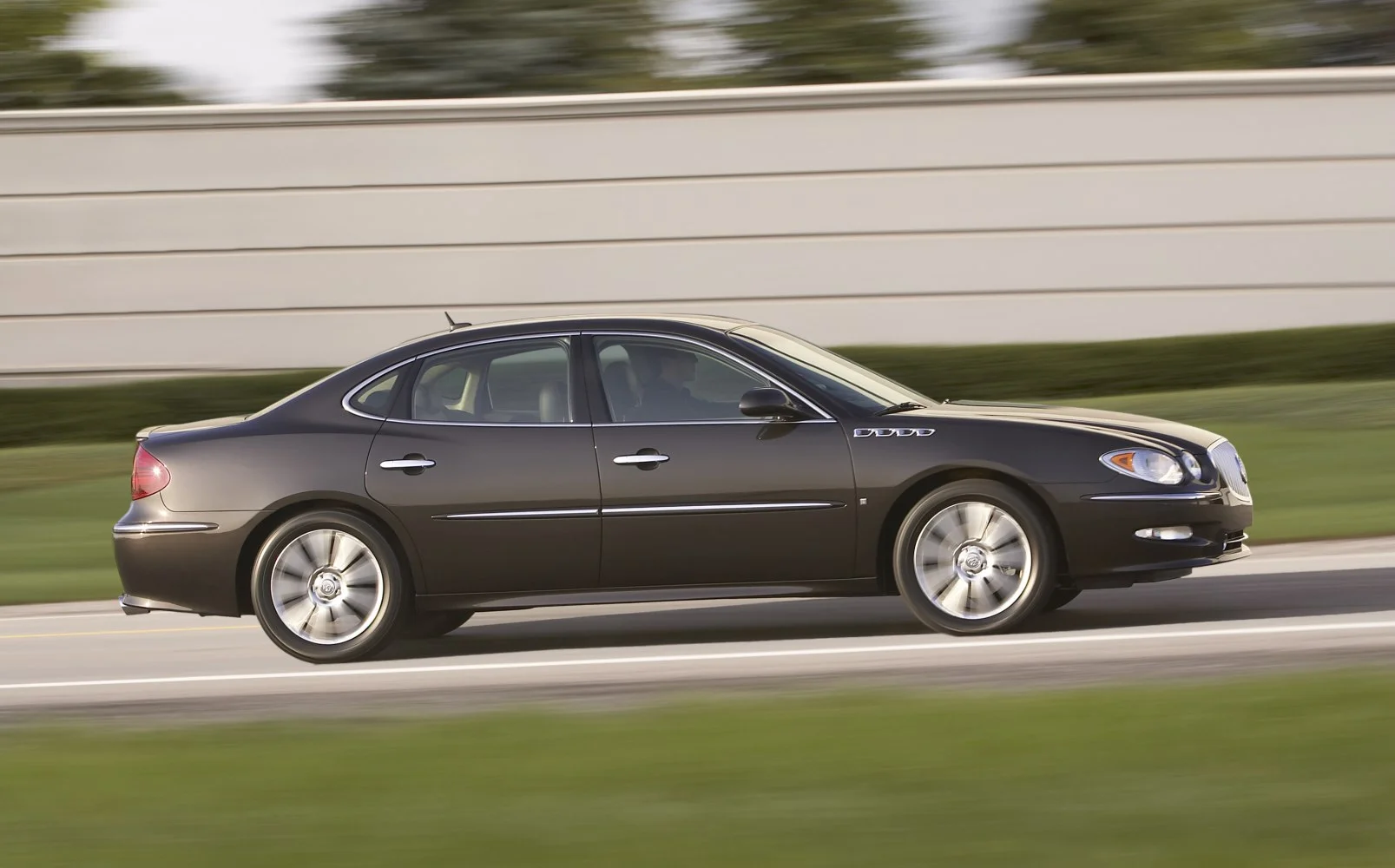 Buick LaCrosse 3.6 i V6 24V (240 Hp) Automatic2008 - 2009 thumbnail 4