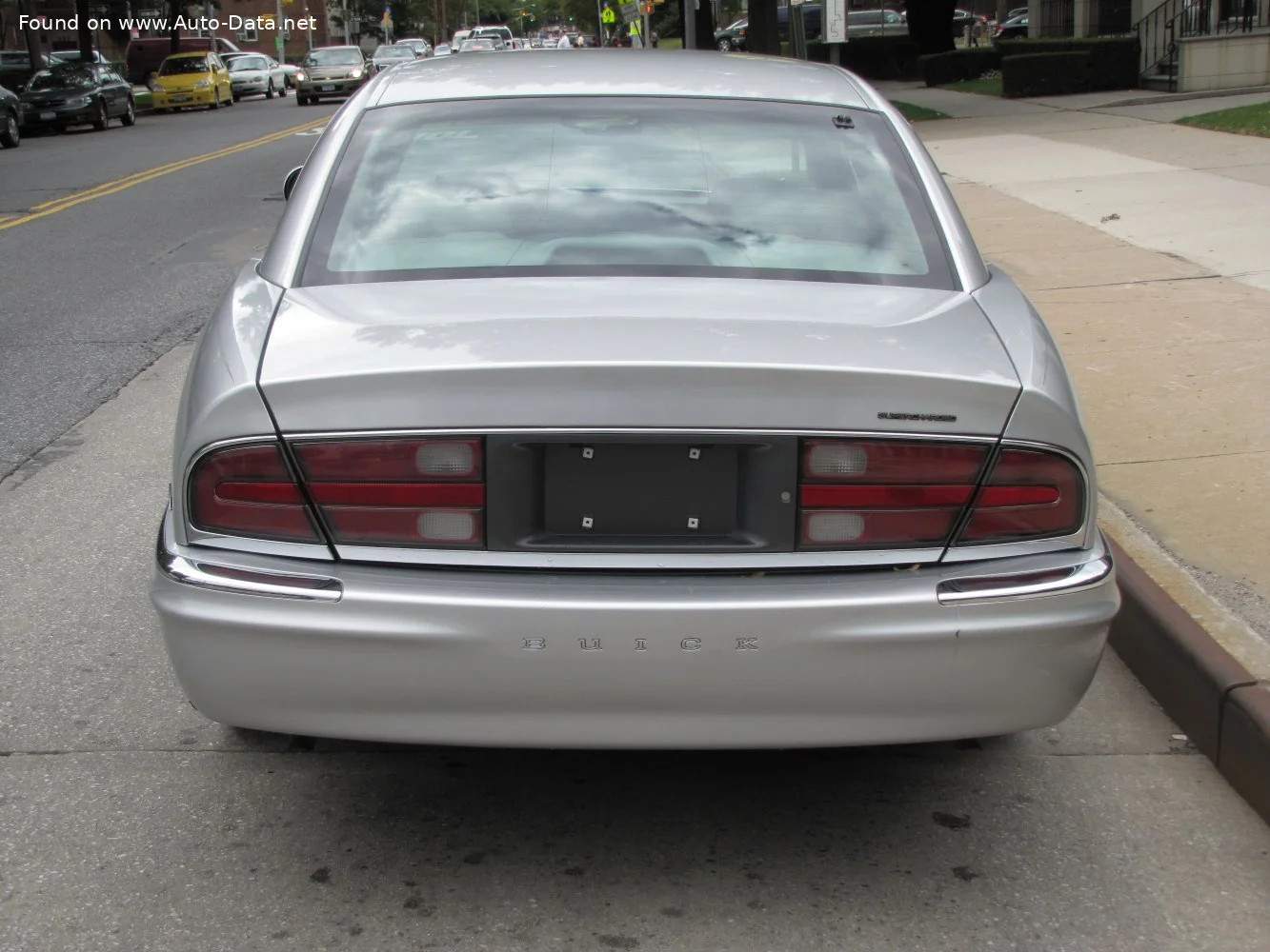 Buick Park Avenue 3.8 i V6 (205 Hp)1996 - 1998 thumbnail 4