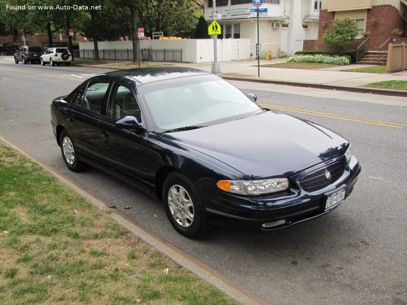 Buick Regal 3.8 V6 (197 Hp) Automatic1997 - 2004 thumbnail 2